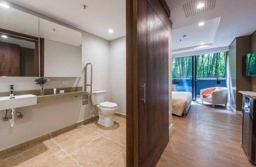 Patio Bonito Hotel | El Tesoro Medellín Hab314 by Letoh