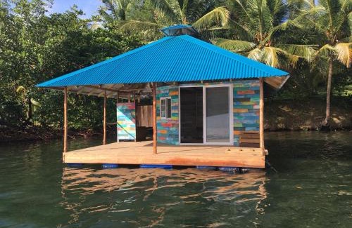 Hope Well Bed & Breakfast | El Toucan Loco Floating Lodges