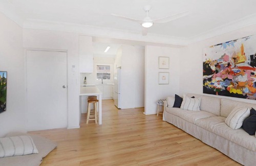 Avoca Beach Apartment | Elanora 1 - Beachfront Unit