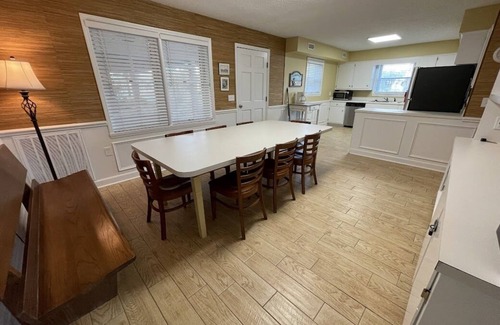 Garden City House | Electa's Place - Second Row in Garden City Beach