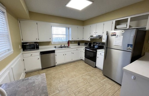 Garden City House | Electa's Place - Second Row in Garden City Beach