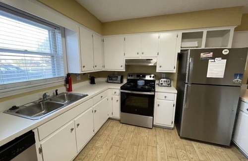 Garden City House | Electa's Place - Second Row in Garden City Beach