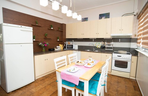 Patras Apartment | Electra's 2-Bedroom Apt-Convenient Location Patra