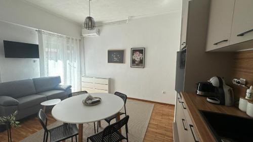 Kavala Apartment | Elegance by the sea