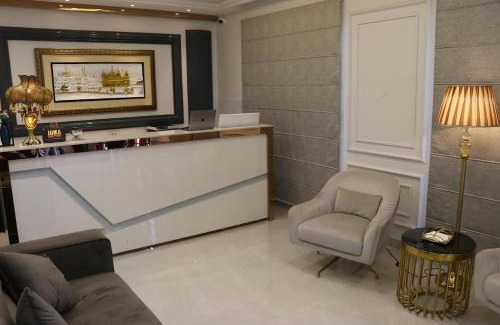 Khanna Hotel | Elegance Regency