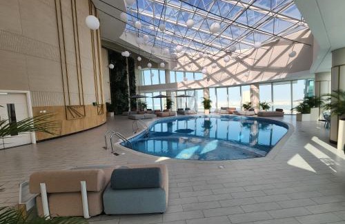 Manama Apartment | Elegant 1BR with Balcony PearlHouse Luxury Living!