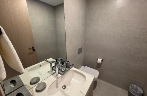 Manama Apartment | Elegant 1BR with Balcony PearlHouse Luxury Living!