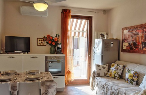 Lazise Apartment | Elegant 2 Bedrooms flat, pools, 1.200m from the lake in Residence