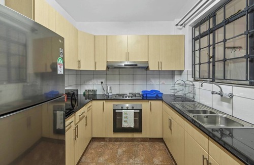 Ruiru Apartment | Elegant 2BR with Gym, Pool Access & Fast WI-FI in Tatu City.