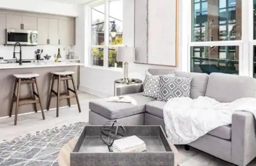 Brookland Bed & Breakfast | Elegant 2BR with Stunning City Views in DC