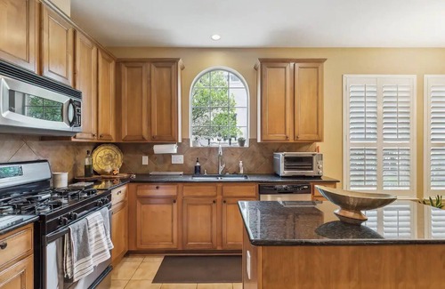 Alden Bridge House | Elegant 4Bedrooms/2.5Bathrooms Haven in the Woodlandsnn