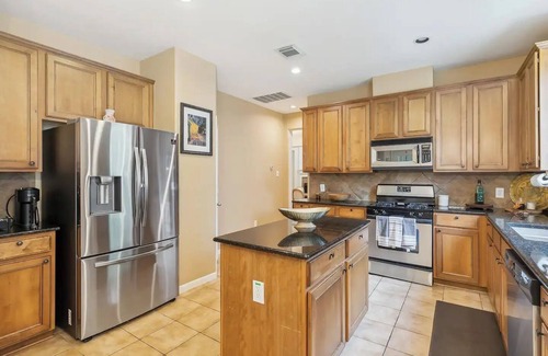 Alden Bridge House | Elegant 4Bedrooms/2.5Bathrooms Haven in the Woodlandsnn