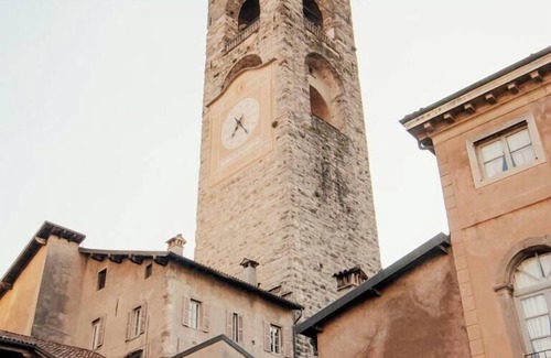 Citta Bassa Apartment | Elegant and minimal - [Downtown Bergamo]