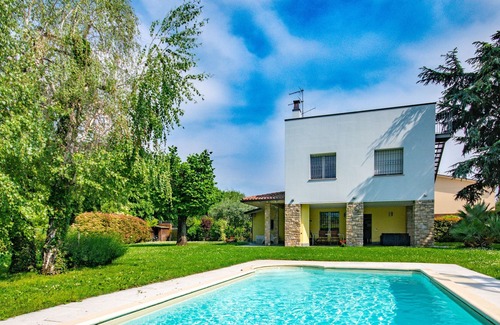 Pieve Vecchia Villa | Elegant and modern villa at 50 m from the lake with garden, swimming pool