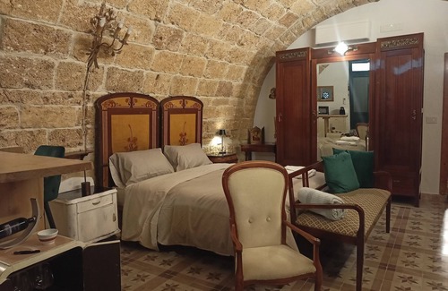 Gioia del Colle Bed & Breakfast | Elegant and private sub-floors with whirlpool tubs