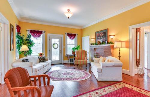 Lincolnton House | Elegant and Spacious Retreat about 18 Mi to Lake Norman!