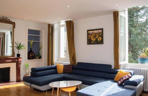 Bagneres-de-Luchon Apartment | Elegant apartment in charming villa, 2 steps from the spa, pets welcome