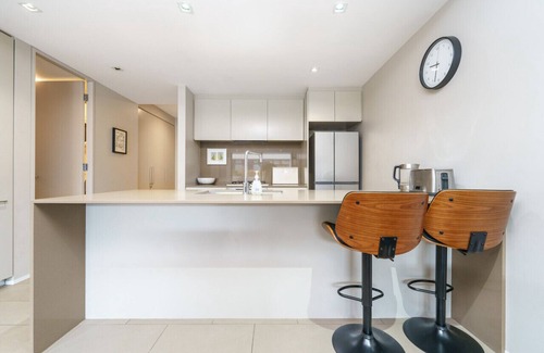 Kingston Apartment | Elegant Apartment in Kingston Foreshore