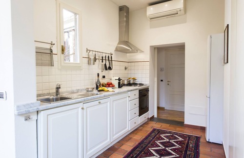 Duomo Apartment | Elegant Apartment in the heart of Florence with terrace