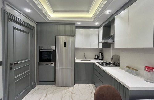 Zeytinburnu Apartment | Elegant Apartment next to ISTANBUL Fisekhane&Zeytinburnu Marmaray Metro Station