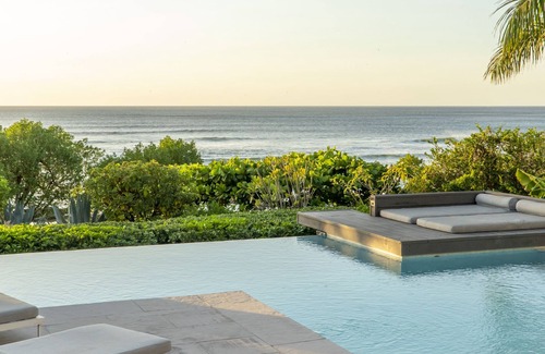 Playa Langosta Villa | Elegant Beachfront Villa w/private pool, gym, breakfast & Housekeeping