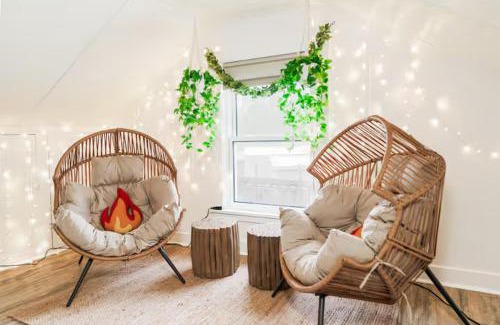 Forks House | Elegant Forest Retreat - Starlink, Coffee, BBQ