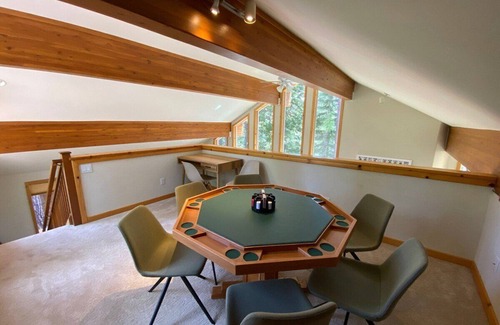 Tahoe Woods House | Elegant Getaway in Tahoe City Dog Friendly - Close to town
