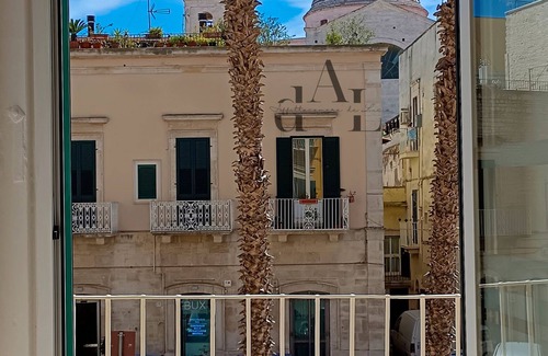 Terlizzi Apartment | Elegant historic apartment in the heart of the city: Enjoy Elegance and Relaxation