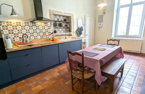 Euvezin Cottage | Elegant home at Euvezin Castle with garden and private parking