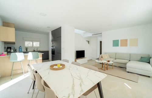 Lo Rufete House | Elegant Home with Pool