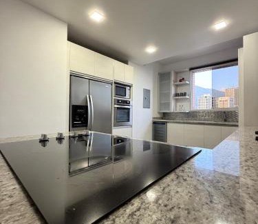 Chacao Apartment | Elegant & Luxurious Apartment in Central Chacao