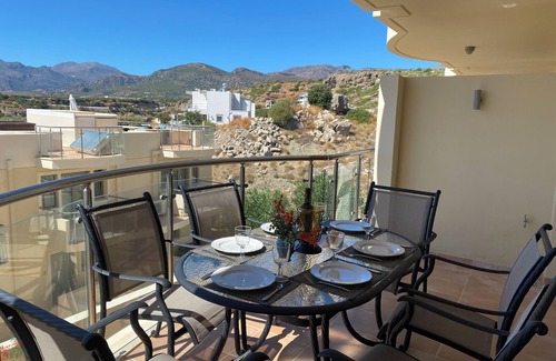 Koutsouras Apartment | Elegant, Modern apt. Shared Swimming Pools. 5 min walk to Beach sleeps 6