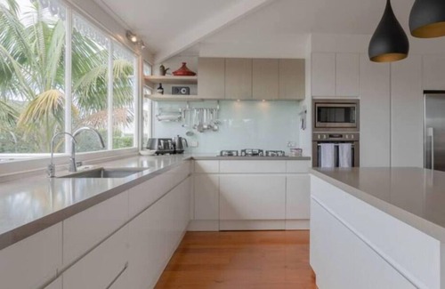 Freemans Bay Apartment | Elegant Ponsonby Villa