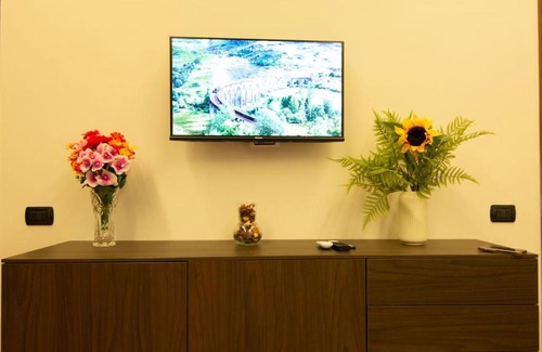 Rome City Centre Apartment | Elegant Prefetti Home