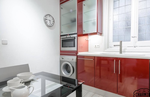 Milla de Oro Apartment | Elegant Retiro Park – Apartment Near Retiro