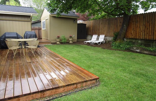 Creswell House | Elegant & Spacious Home, 5 Bed/3 Bath, Sleeps 14, 15 Minutes to U of O.