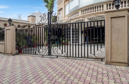 Bullawala House | Elegant Stays With Rooftop Restro and Hill View