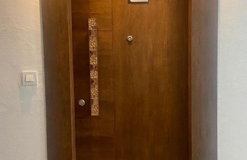 New Delhi Apartment | Elegant Studio Apartment in Central Delhi