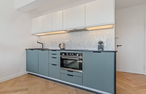 Hollerich Apartment | Elegant Studio w/High-Speed WiFi & Full Kitchen