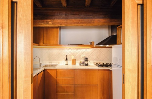 Rione VII Regola Apartment | Elegant superior suite in the very heart of Rome. Perfect for a family!