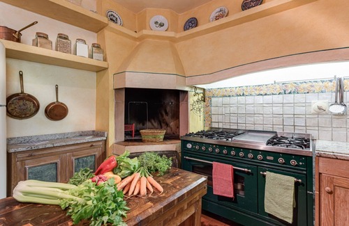 Reggello House | Elegant villa with private pool and wellness area near Florence