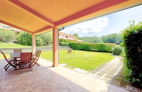 Sorano House | Elegant Villa with Spa