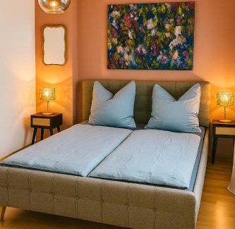 Offenbach am Main Apartment | Elegante Designwohnung mit Balkon 15min Airport und Parken