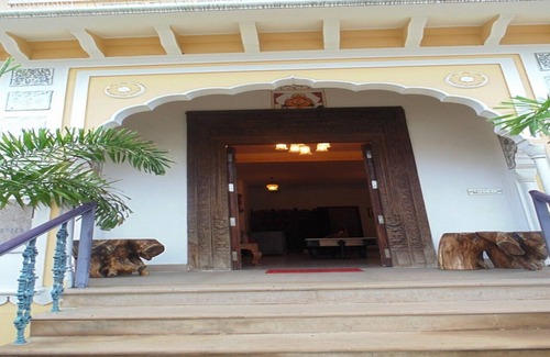 C-Scheme House | Elegantly Designed Room in Jaipur