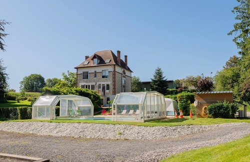 Auvillers-les-Forges Villa | Elegantly renovated, comfortable villa with pool, spa and countryside views