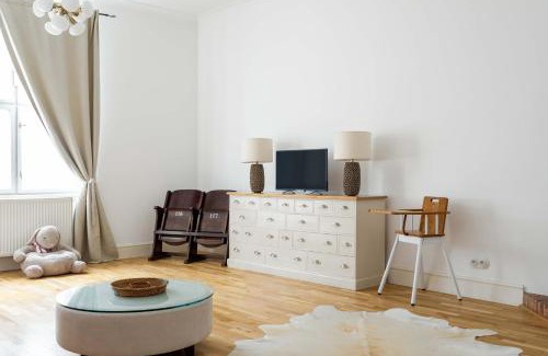 Banska Bystrica Apartment | Elegantný Art Deco byt v Banskej Bystrici