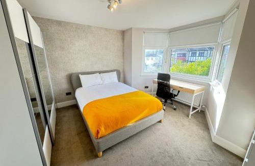 West Hendon House | ElevateYourStays in Hendon central