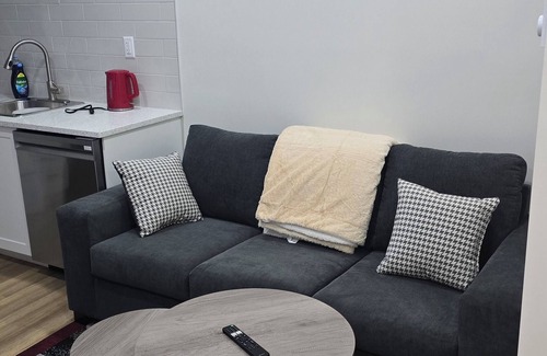 Saskatoon House | ELI'S NEST