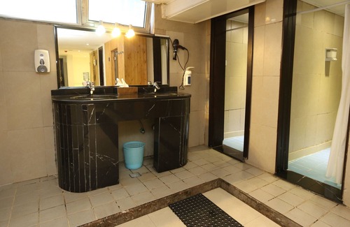 Kirkos Hotel | Elilly International Hotel