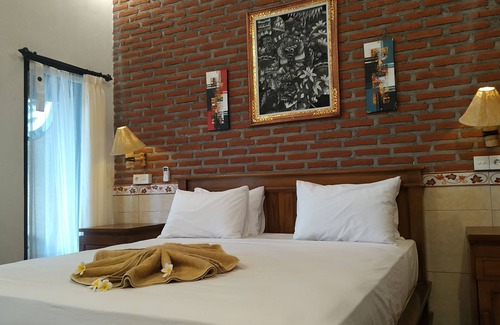 Pemuteran Bed & Breakfast | Eliska Sari Bungalows